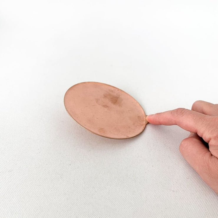 BRASS GRIP CIRCLE PLATE ANTIQUE BRASS - Plate