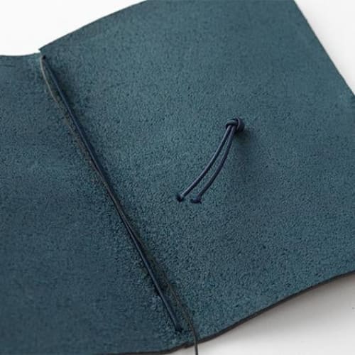 TRAVELER’S notebook cover Blue in Leather - Passport Size -