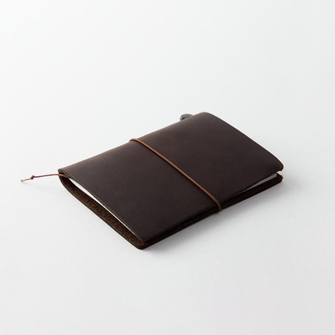TRAVELER’S notebook cover Brown in Leather - Passport Size -