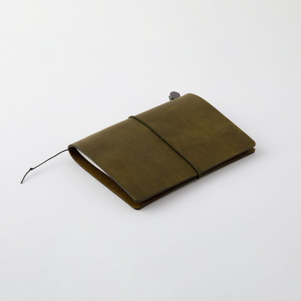 TRAVELER’S notebook cover Olive in Leather - Passport Size -