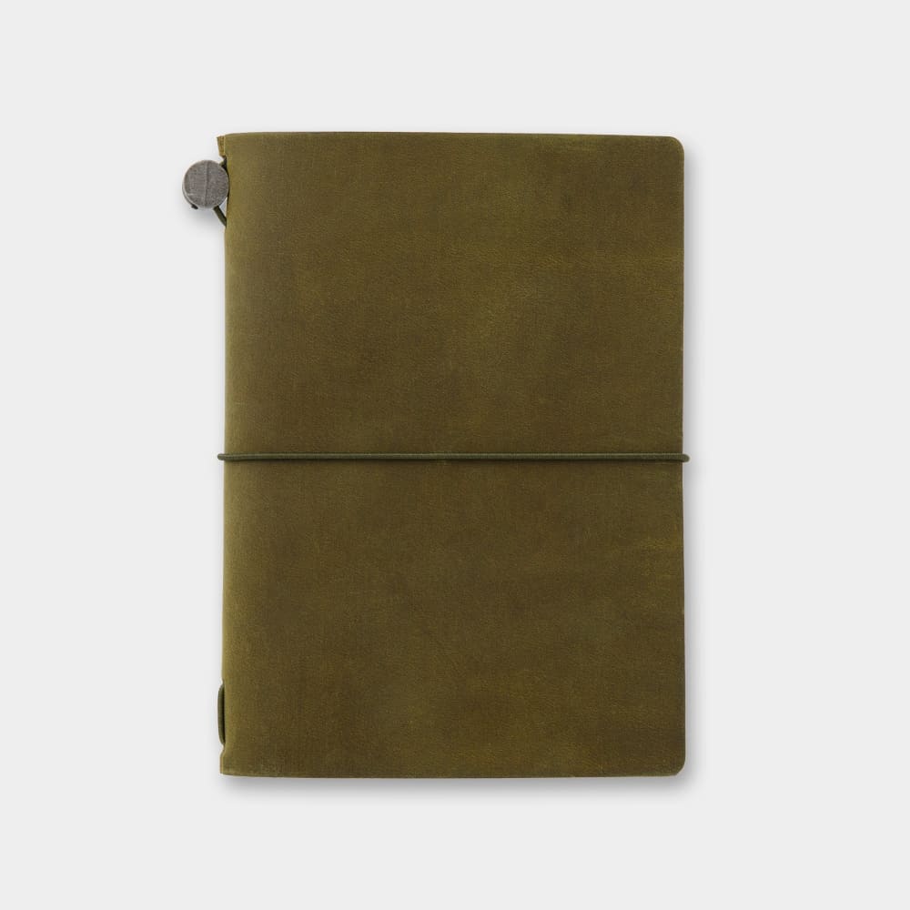 TRAVELER’S notebook cover Olive in Leather - Passport Size -
