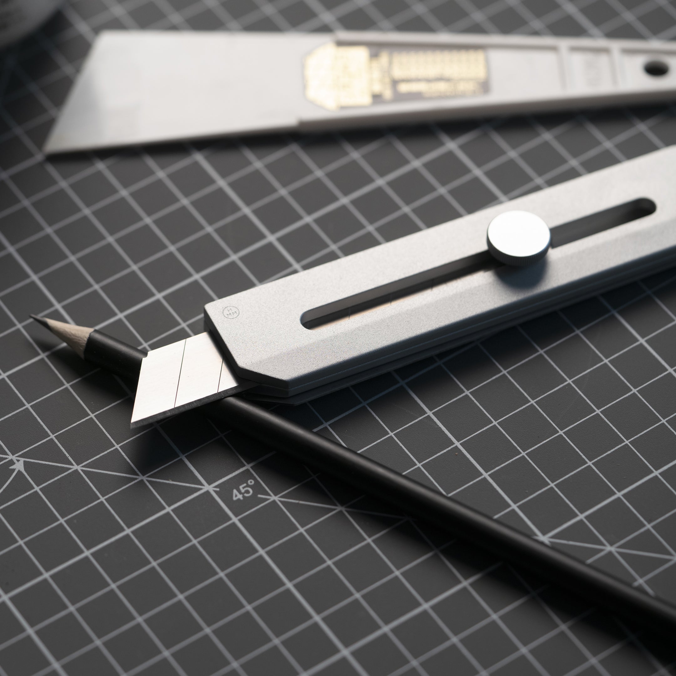Utility Knife SV  - (aluminum, iron, brass)